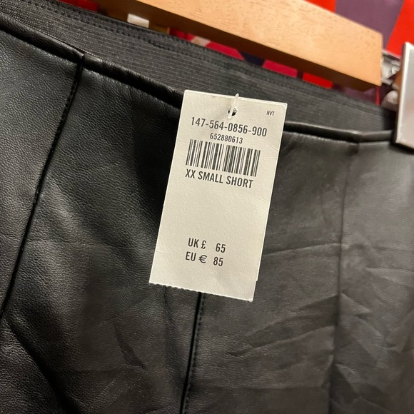 NWT Abercrombie & Fitch Vegan Leather Split Hem Flare High Rise Pants Short new - Picture 3 of 14